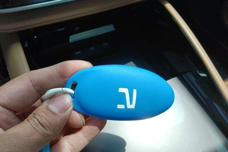 Used Rising R7 2023 Performance Screen Pro Edition Vehicle Key