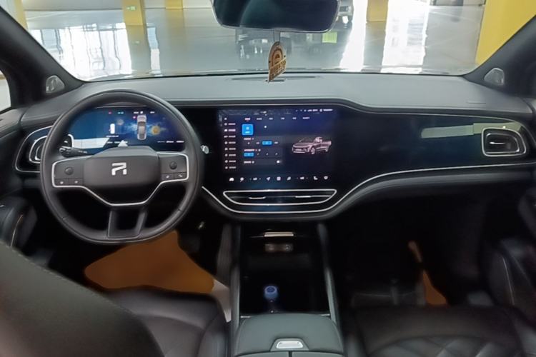 Used Rising R7 2024 Advanced Edition Center Console