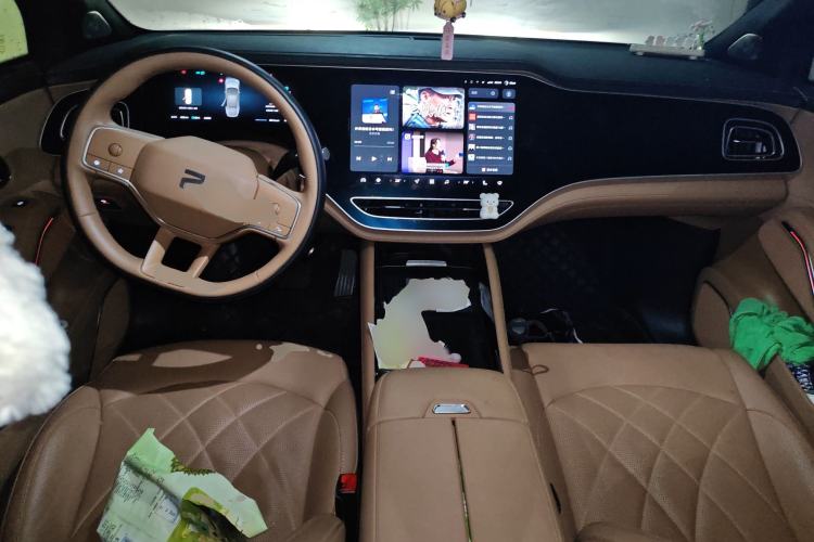 Used Rising R7 2024 Advanced Edition Center Console