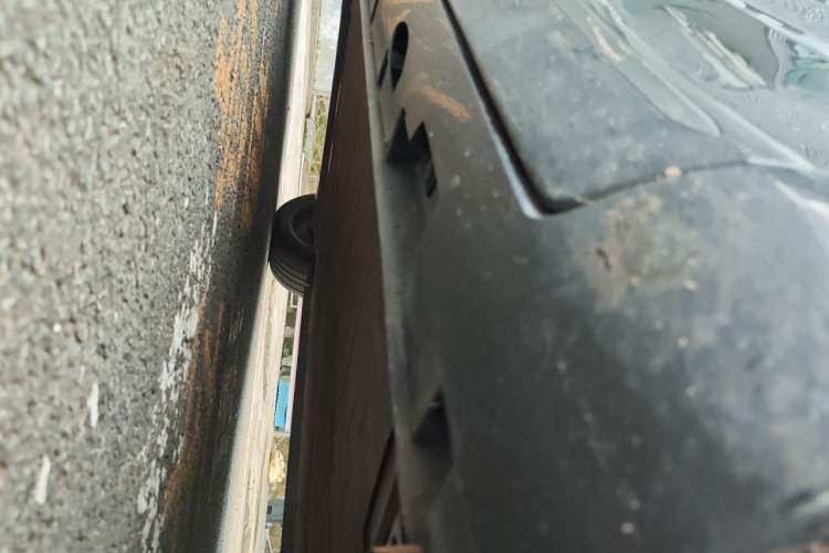 Used Rising R7 2024 Advanced Edition Chassis Front Right