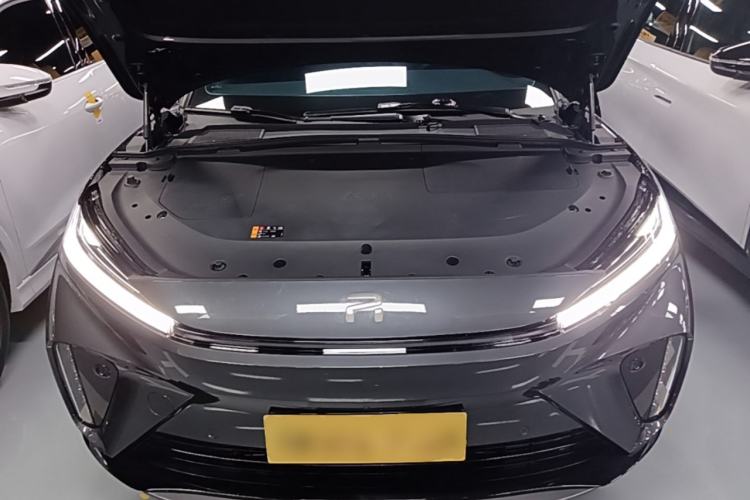 Used Rising R7 2024 Advanced Edition Engine Bay