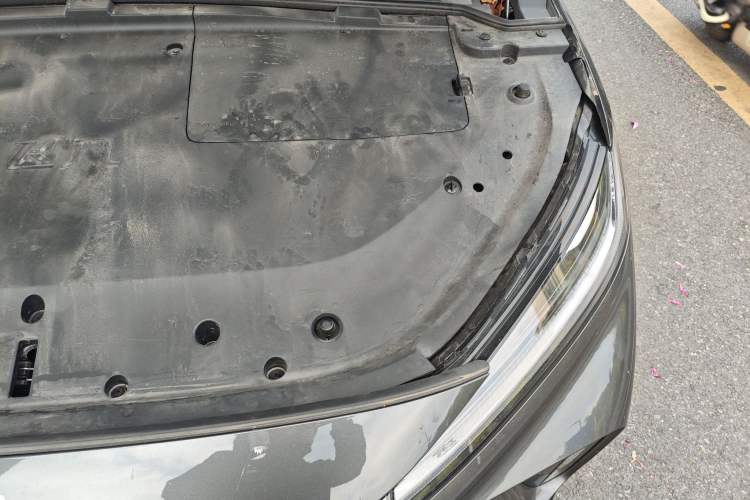 Used Rising R7 2024 Advanced Edition Engine Bay Left