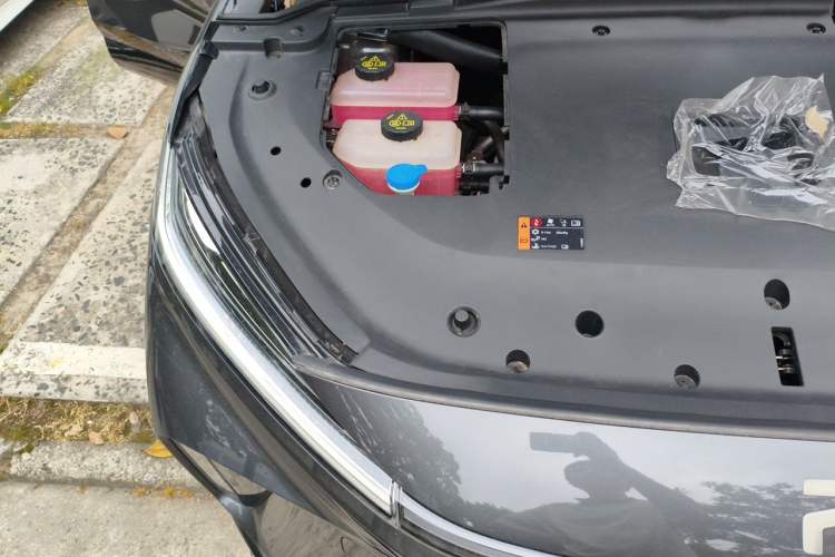 Used Rising R7 2024 Advanced Edition Engine Bay Right