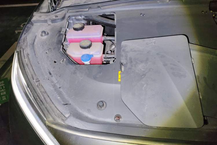 Used Rising R7 2024 Advanced Edition Engine Bay Right