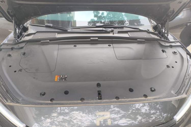 Used Rising R7 2024 Advanced Edition Engine Bay