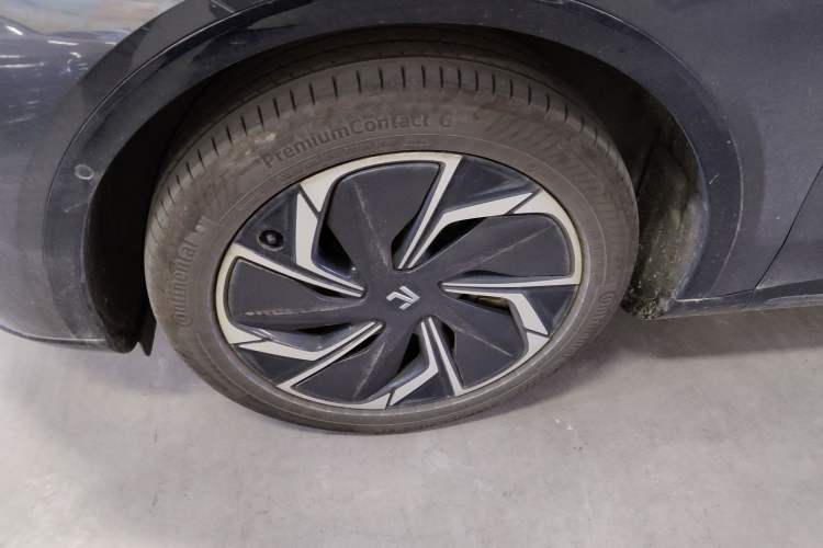 Used Rising R7 2024 Advanced Edition Exterior 1