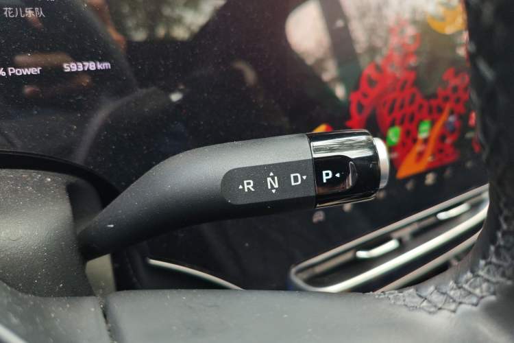 Used Rising R7 2024 Advanced Edition Gear Lever