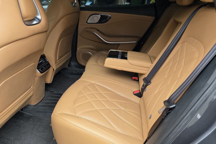 Used Rising R7 2024 Advanced Edition Interior 2