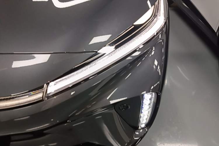 Used Rising R7 2024 Advanced Edition Left Front Headlight