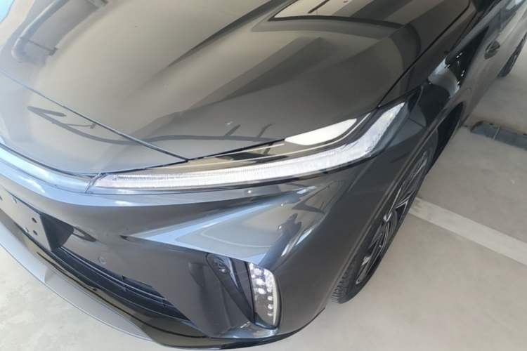Used Rising R7 2024 Advanced Edition Left Front Headlight