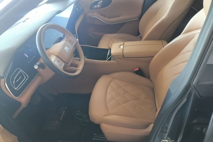 Used Rising R7 2024 Advanced Edition Left Front Seat