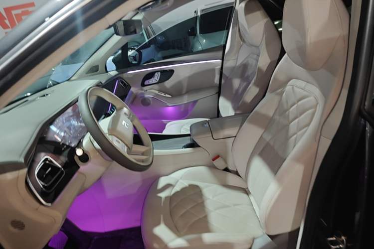 Used Rising R7 2024 Advanced Edition Left Front Seat