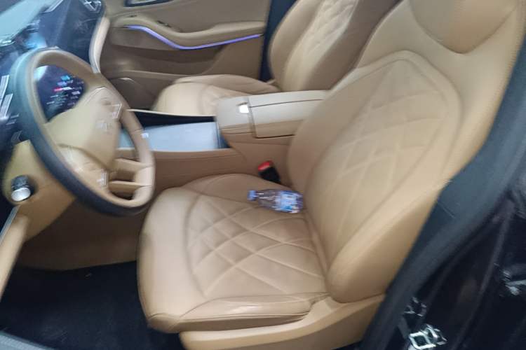Used Rising R7 2024 Advanced Pro Edition Left Front Seat