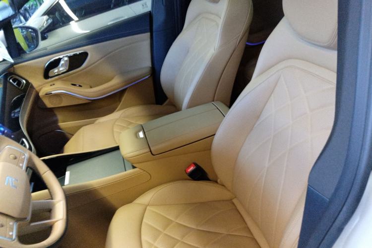 Used Rising R7 2024 Advanced Edition Left Front Seat