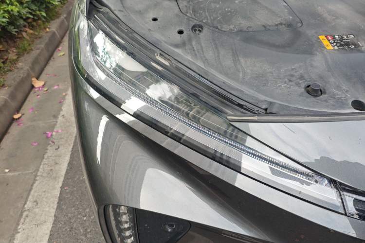 Used Rising R7 2024 Advanced Edition Right Front Headlight