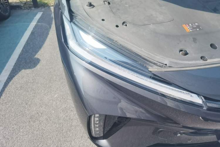 Used Rising R7 2024 Advanced Edition Right Front Headlight