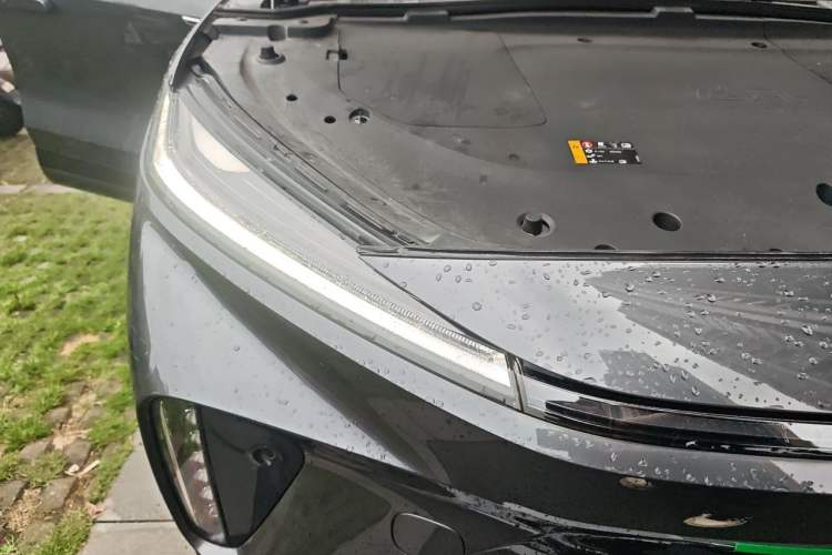 Used Rising R7 2024 Advanced Pro Edition Right Front Headlight