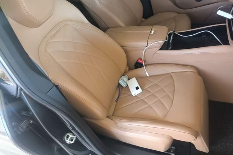 Used Rising R7 2024 Advanced Edition Right Front Seat