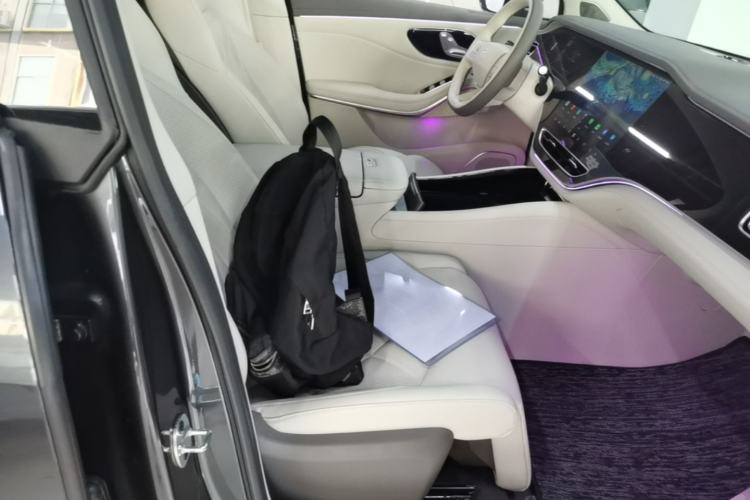 Used Rising R7 2024 Advanced Edition Right Front Seat