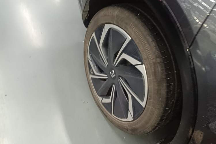 Used Rising R7 2024 Advanced Pro Edition Right Rear Wheel Hub