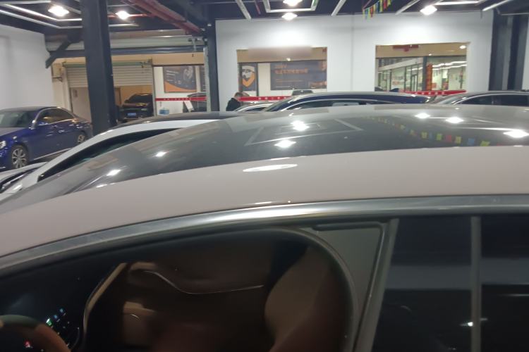 Used Rising R7 2024 Advanced Edition Roof