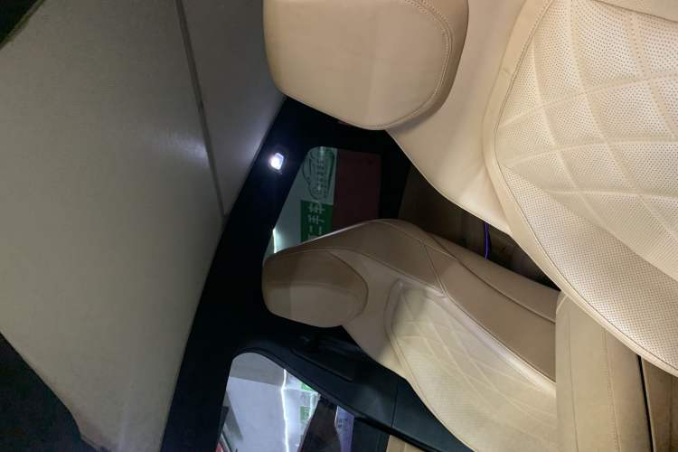 Used Rising R7 2024 Advanced Edition Roof