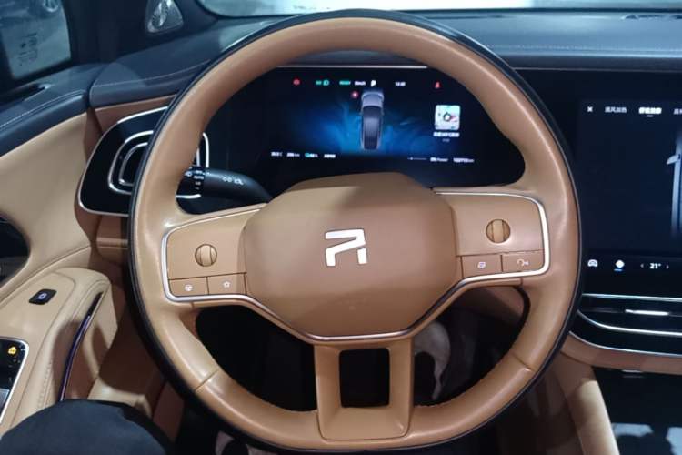 Used Rising R7 2024 Advanced Edition Steering Wheel
