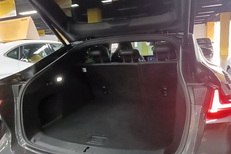 Used Rising R7 2024 Advanced Edition Trunk