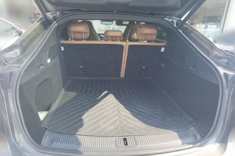 Used Rising R7 2024 Advanced Edition Trunk