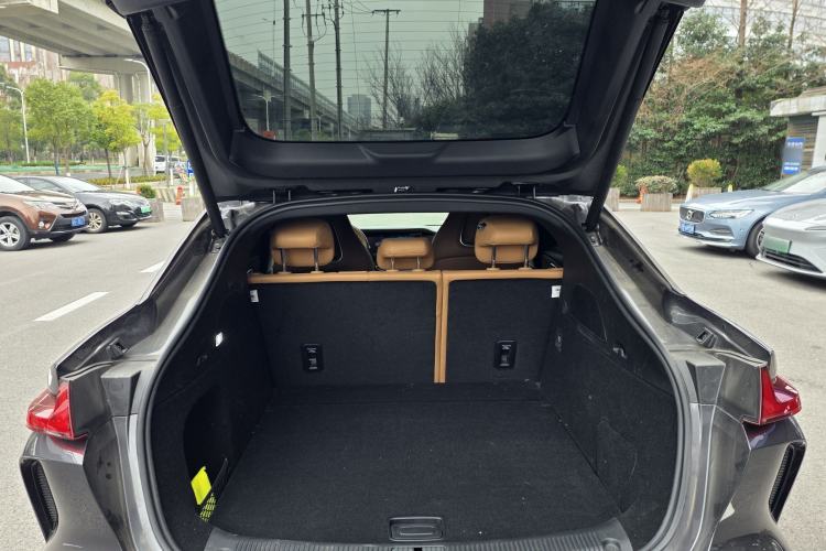 Used Rising R7 2024 Advanced Edition Trunk