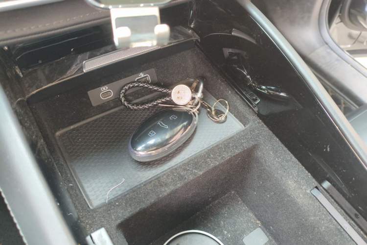 Used Rising R7 2024 Advanced Edition Vehicle Key
