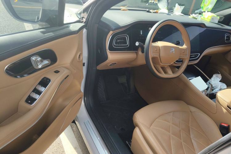 Used Rising R7 2024 Advanced Edition Driver Seat