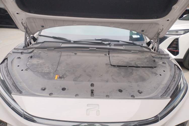 Used Rising R7 2024 Advanced Edition Engine Bay