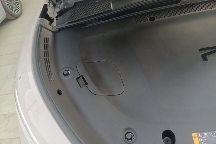 Used Rising R7 2024 Advanced Edition Engine Bay Right