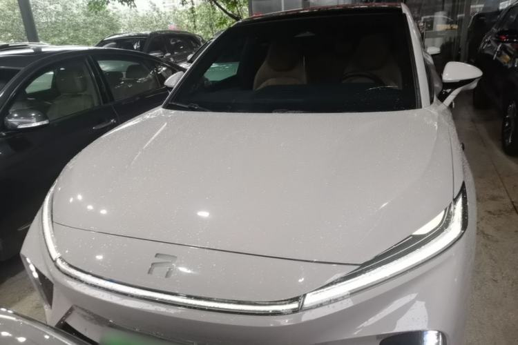 Used Rising R7 2024 Advanced Edition Front
