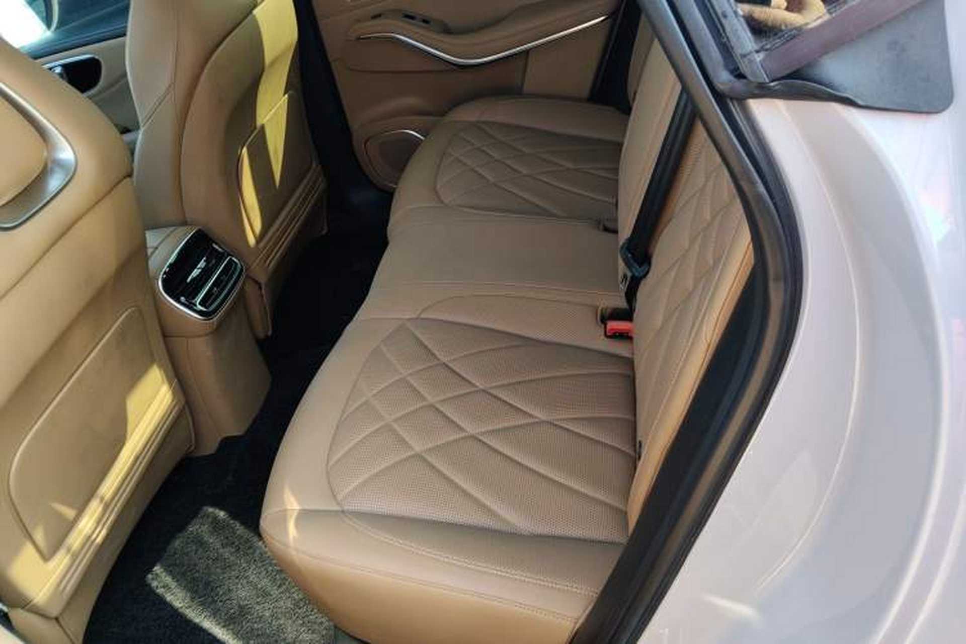 Used Rising R7 2024 Advanced Edition Interior 4