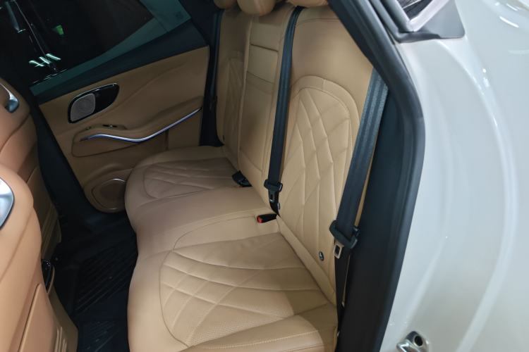 Used Rising R7 2024 Advanced Edition Interior 4