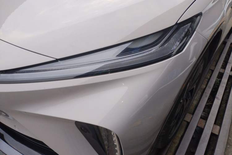 Used Rising R7 2024 Advanced Edition Left Front Headlight