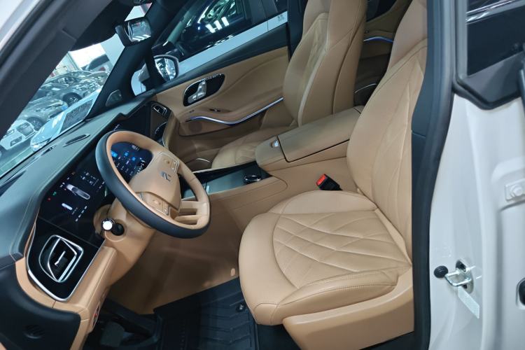 Used Rising R7 2024 Advanced Edition Left Front Seat