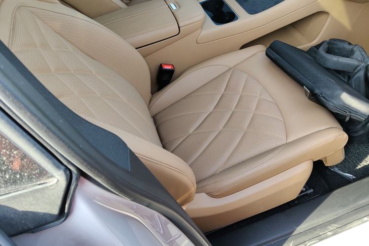 Used Rising R7 2024 Advanced Edition Right Front Seat