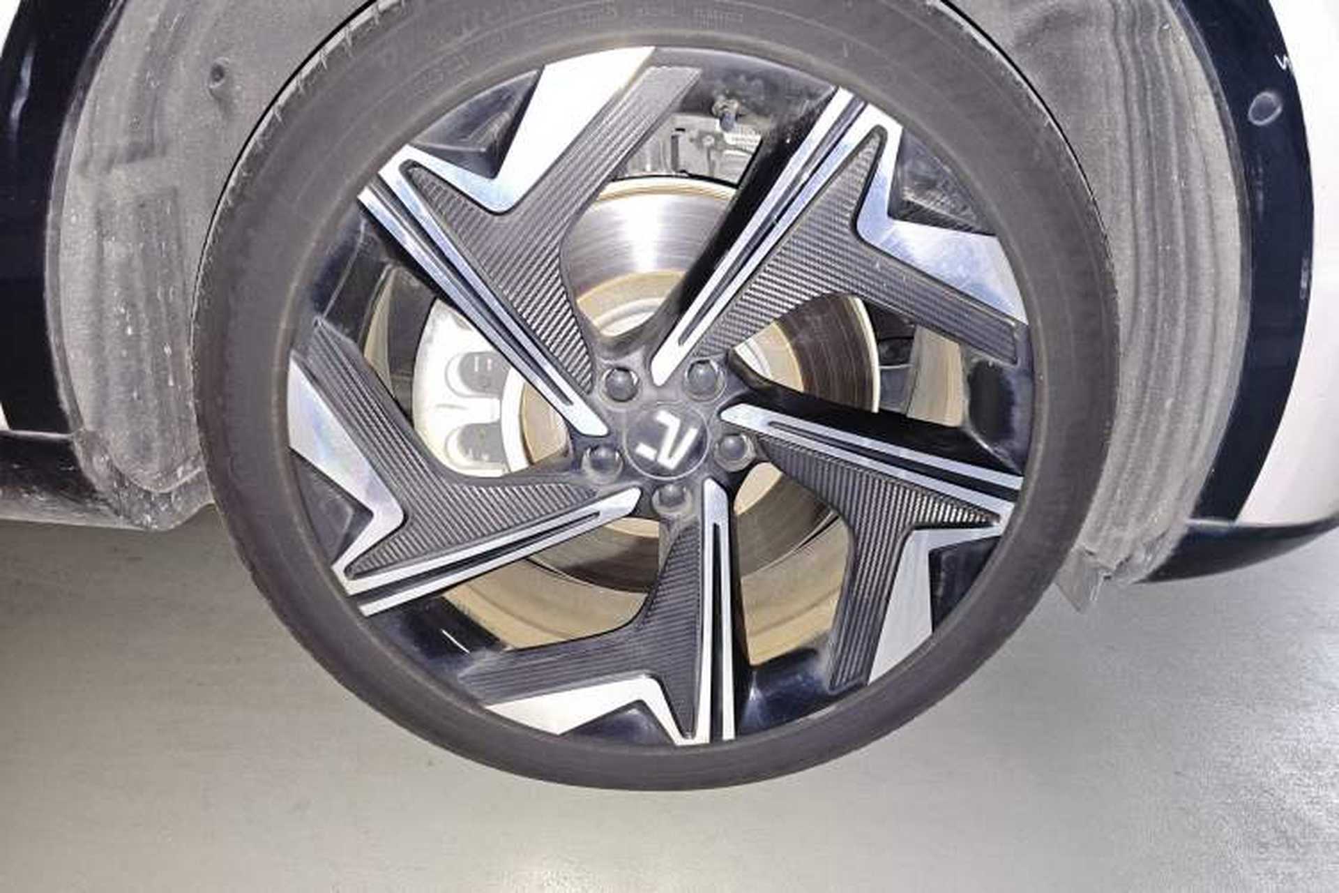 Used Rising R7 2024 Advanced Edition Right Front Wheel Hub