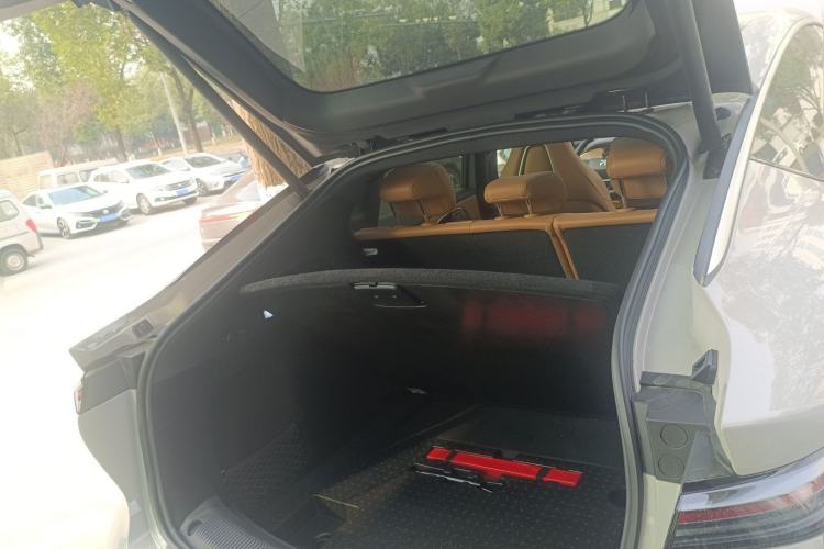 Used Rising R7 2024 Advanced Edition Trunk