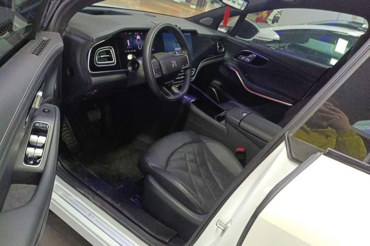 Used Rising R7 2024 Advanced Edition Driver Seat