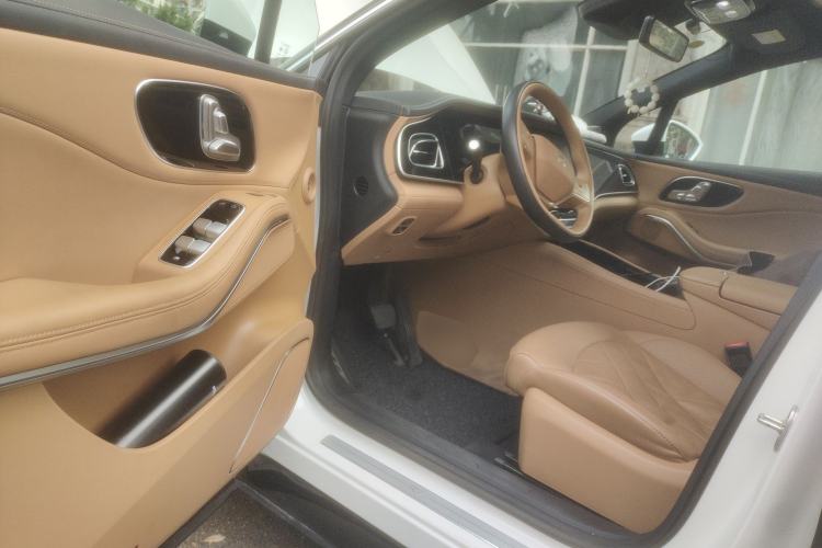 Used Rising R7 2024 Advanced Edition Driver Seat