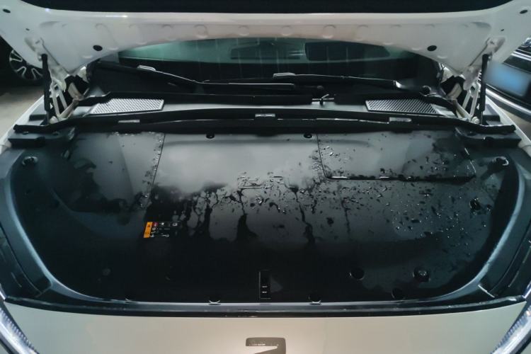Used Rising R7 2024 Advanced Edition Engine Bay
