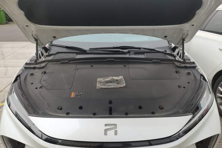 Used Rising R7 2024 Advanced Pro Edition Engine Bay