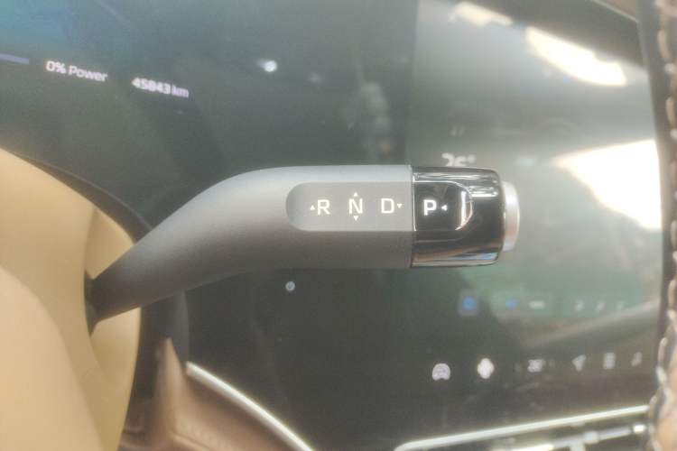 Used Rising R7 2024 Advanced Edition Gear Lever