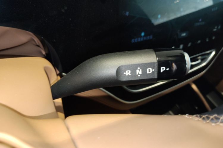 Used Rising R7 2024 Advanced Edition Interior 1