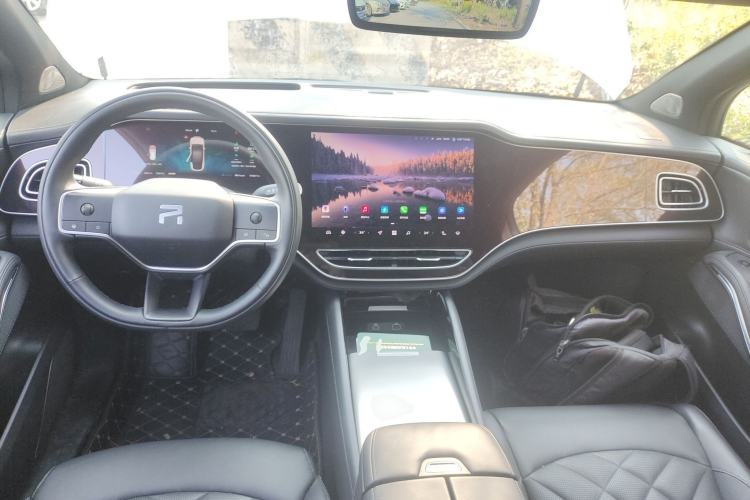 Used Rising R7 2024 Advanced Pro Edition Interior 2