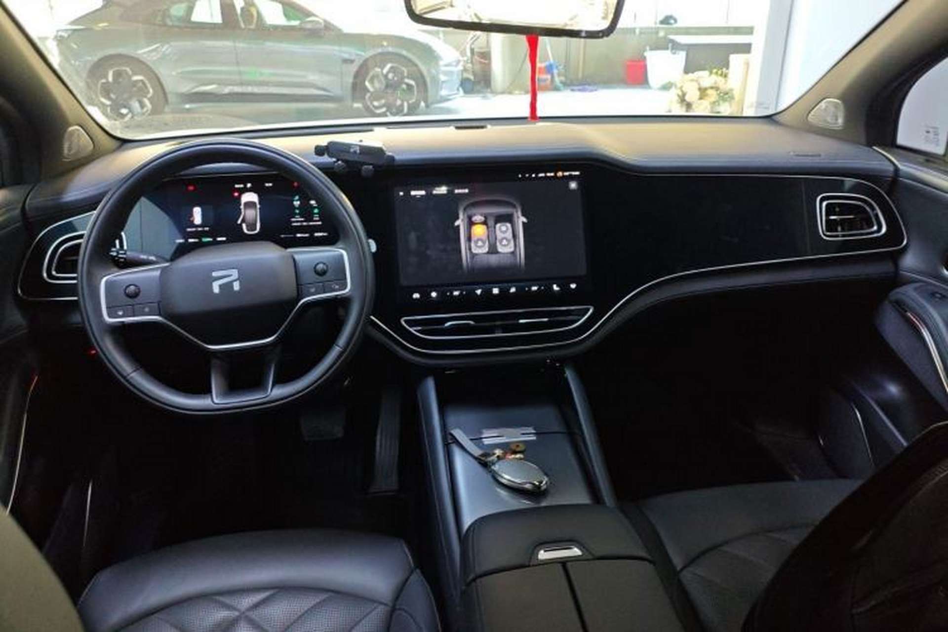 Used Rising R7 2024 Advanced Edition Interior 2